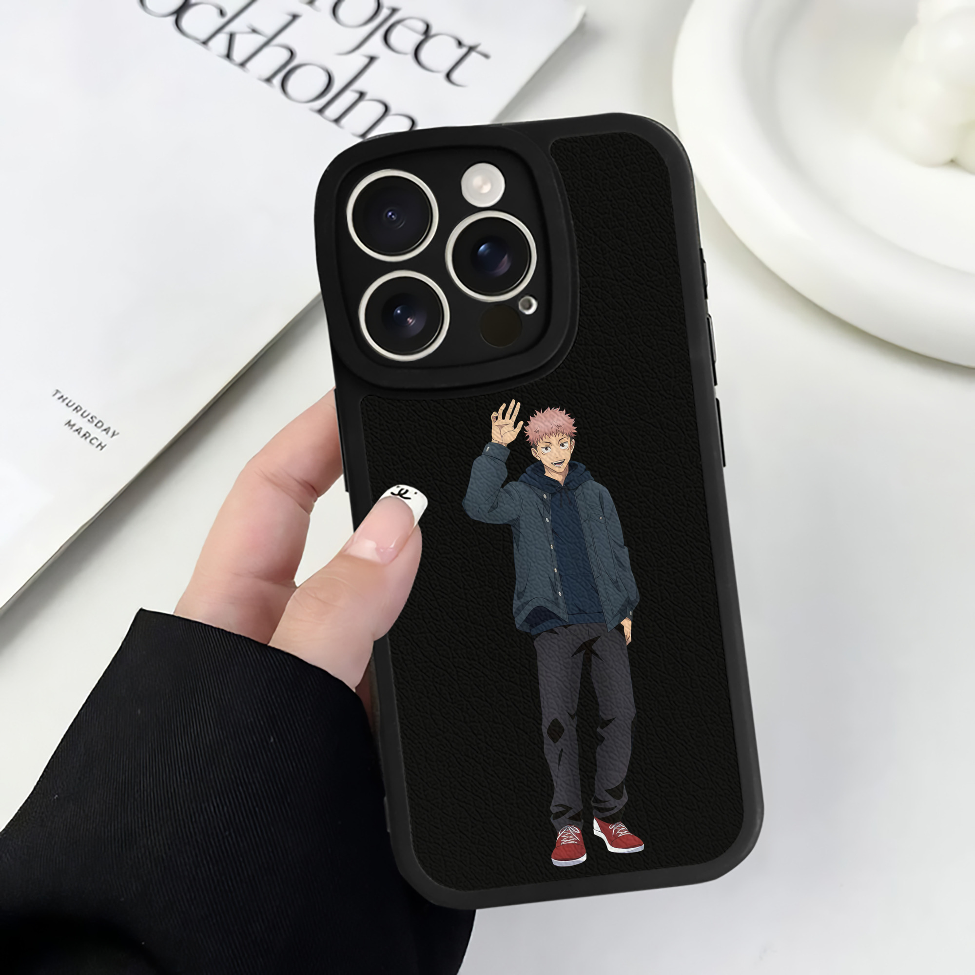 （画像用） 呪術廻戦 Jujutsu Kaisen 【iPhone 16シリーズ対応】シリコンスマホケース（レザー調） 材質：シリコン